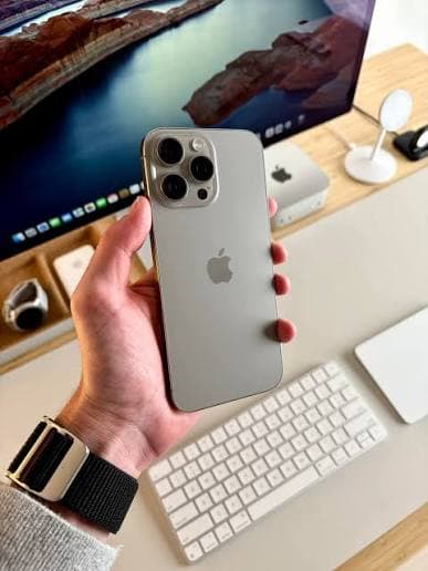 iPhone 16 Pro Max (Used)