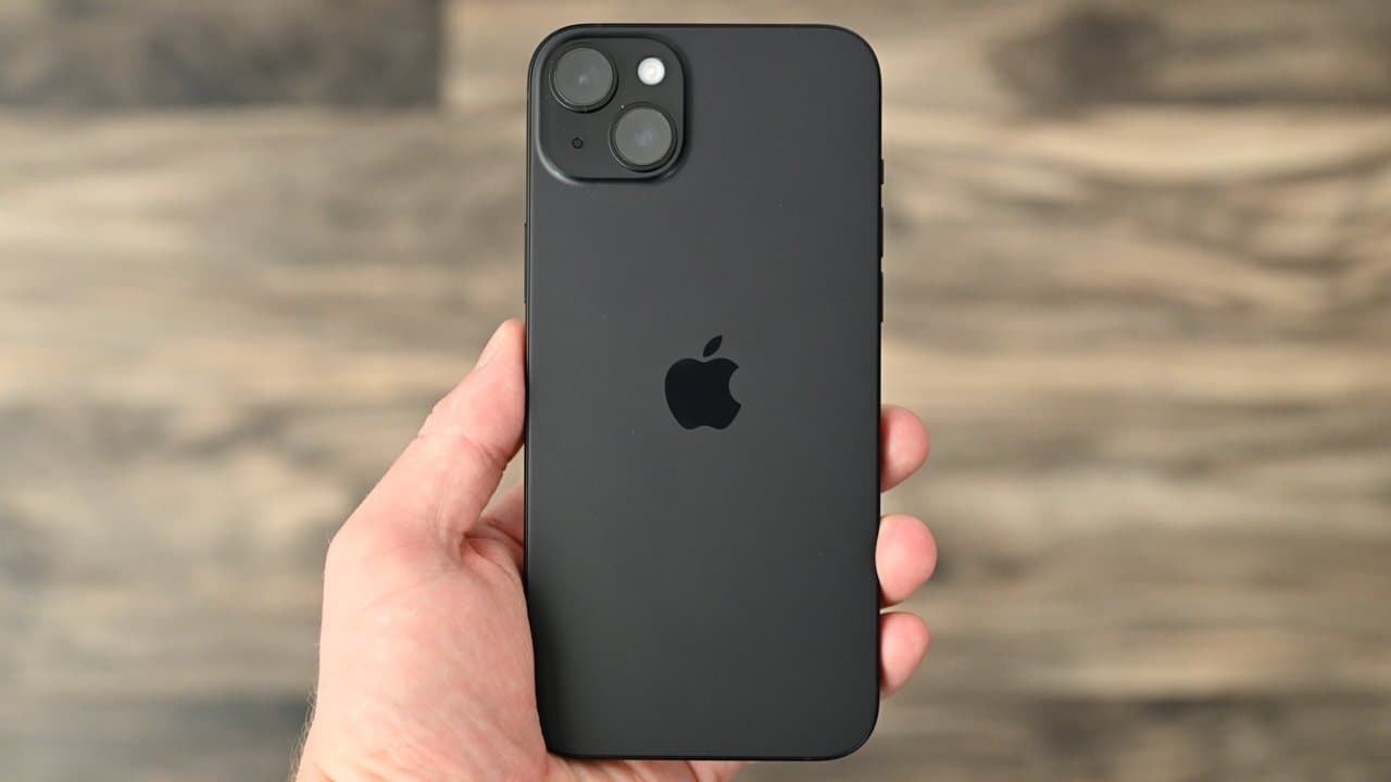 iPhone 15 (Used)